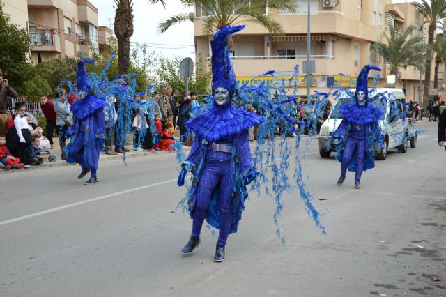 Se suscribe un convenio de colaboracin con la Federacin de Peas de Carnaval por importe de 7.000 euros para financiar parte de la organizacin de actividades del Carnaval2017