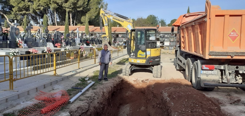 Comienzan las obras de construccin de 20 nuevas fosas en el Cementerio Municipal Nuestra Seora del Carmen de Totana