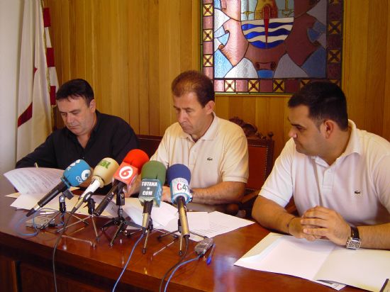 EL AYUNTAMIENTO SUSCRIBE UN CONVENIO DE COLABORACI�N CON LOS MEDIOS DE COMUNICACI�N SOCIAL PARA COMPROMETERSE A PROMOVER UN LENGUAJE NO SEXISTA