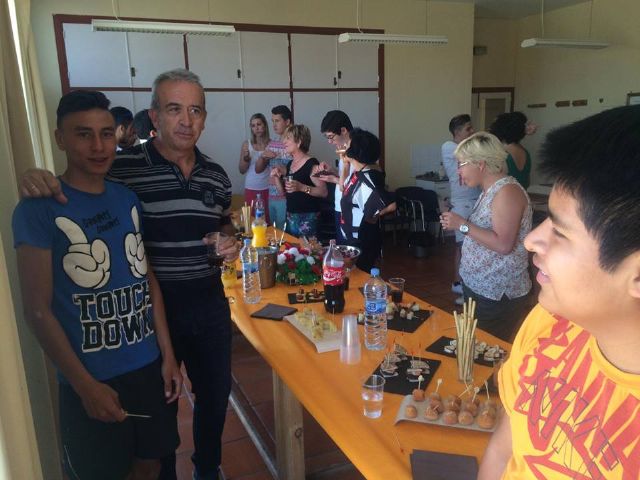 Se clausura el curso 2015/2016 del Aula Ocupacional en el que han participado un total de 16 alumnos de ESO que han aprendido una formación profesional inicial en Cocina y Pastelería