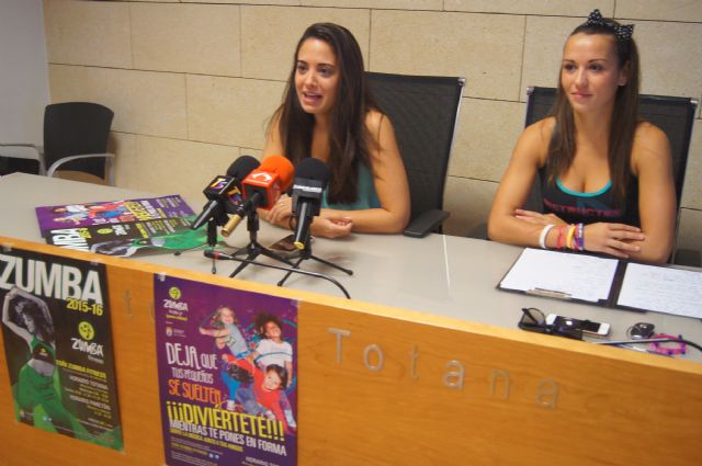 El gimnasio municipal del Centro Sociocultural "La Cárcel" y las instalaciones deportivas de El Paretón cuentan con un programa de "Zumba Fitness" y "Zumba Kids Jr"