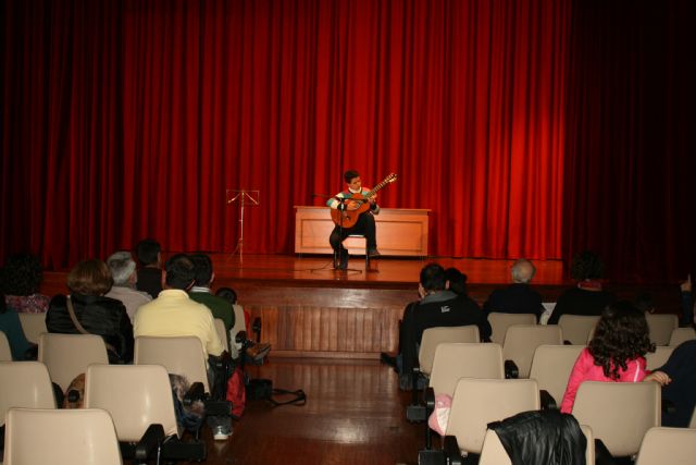 ARRANCA EL PROGRAMA DE CONCIERTOS DE MÚSICA "NAVIDAD2013" DE LOS ALUMNOS DE LA ESCUELA MUNICIPAL DE MÚSICA DE TOTANA