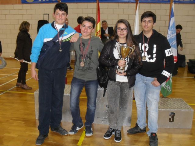 El IES "Juan de la Cierva" de Totana consigue el segundo puesto en la Final Regional de Ajedrez de Deporte Escolar, celebrada en Los Alcázares