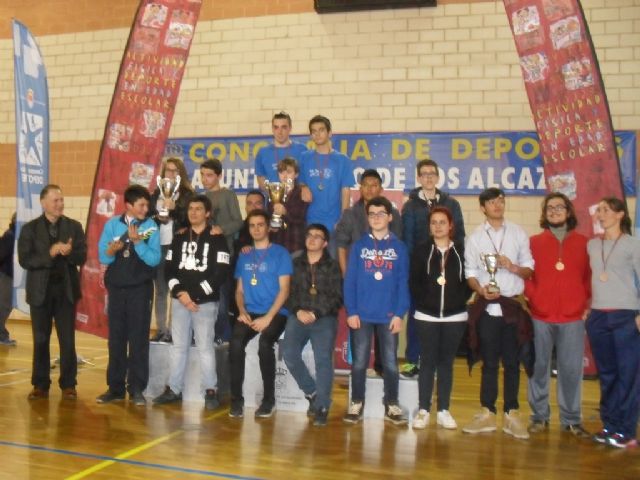 El IES "Juan de la Cierva" de Totana consigue el segundo puesto en la Final Regional de Ajedrez de Deporte Escolar, celebrada en Los Alcázares