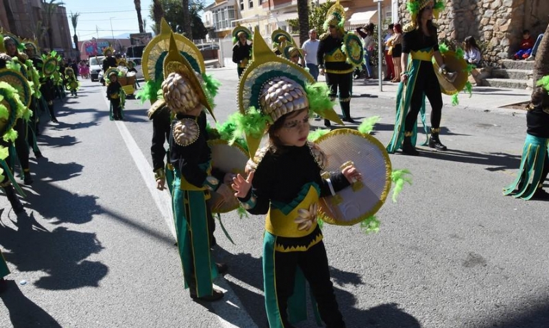 El Ayuntamiento financia con 2.200 euros con la Federación de Peñas del Carnaval para colaborar con los desfiles del Carnaval infantil