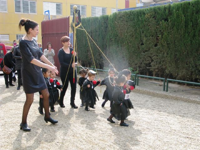 La comunidad educativa de la Escuela Municipal Infantil 