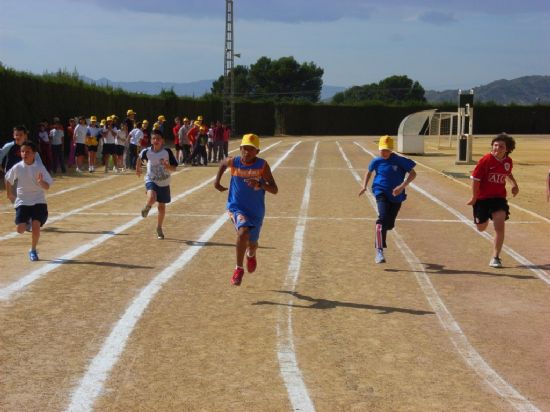MS DE 1.500 ESCOLARES CON EDADES COMPRENDIDAS ENTRE LOS 10 Y 14 AOS PARTICIPAN EN LAS ACTIVIDADES ENMARCADAS EN LA III SEMANA DE LA SALUD Y LA ACTIVIDAD FSICA, ORGANIZADAS POR LA CONCEJALIA DE DEPORTES Y LOS CENTROS DE ENSEANZA