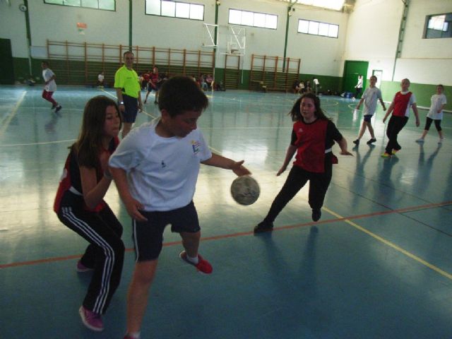 LA CONCEJALÍA DE DEPORTES ORGANIZÓ LAS SEMIFINALES DE LA FASE INTERMUNICIPAL DE LOS DEPORTES DE EQUIPO BENJAMÍN Y ALEVÍN DE DEPORTE ESCOLAR, EN COLABORACIÓN CON LA DIRECCIÓN GENERAL DE LA ACTIVIDAD FÍSICA Y EL DEPORTE DE LA REGIÓN DE MURCIA