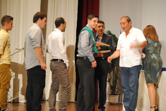 AUTORIDADES MUNICIPALES PARTICIPAN EN LA GRADUACIÓN DE LOS ALUMNOS DE LOS CICLOS FORMATIVOS Y DE BACHILLERATO DEL IES "PRADO MAYOR" QUE SE CELEBRÓ EN EL CENTRO SOCIOCULTURAL "LA CÁRCEL"