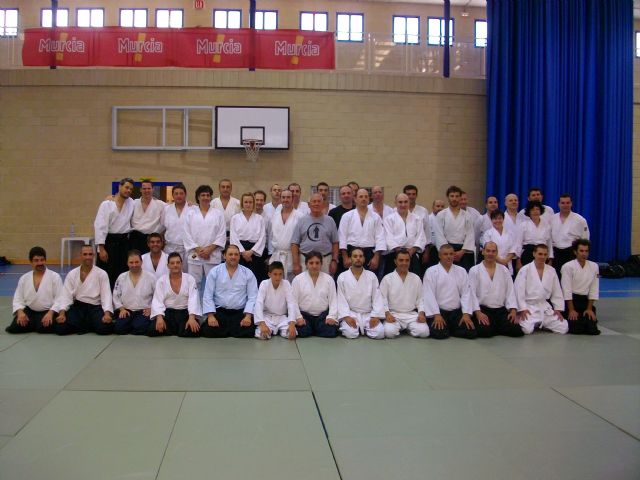 LA CONCEJALÍA DE DEPORTES Y EL CLUB DE AIKIDO CLAUSURAN LA TEMPORADA 2012/13 CON LOS EXÁMENES ASPIRANTES A CINTURÓN NEGRO PRIMER DAN