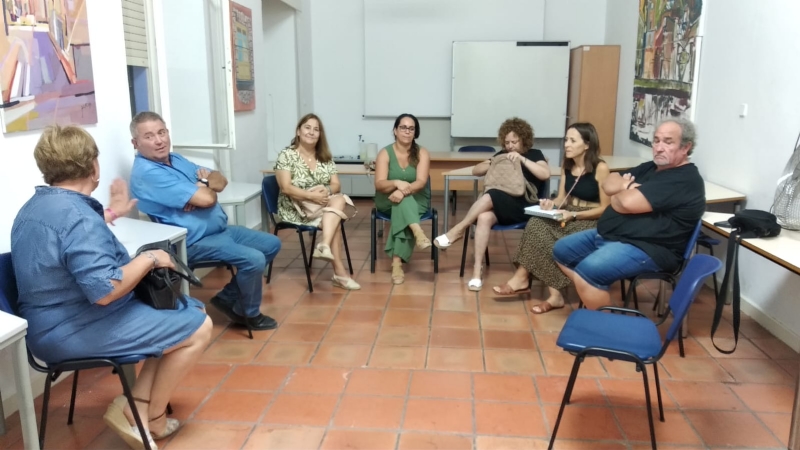 La concejal de Participación Ciudadana y Pedanías mantiene una primera reunión con los alcaldes pedáneos salientes para exponer el proceso de elección para la legislatura 2023/27