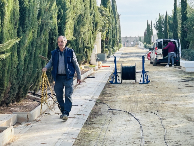 Esta semana finalizan las obras de reposición de suministro del cableado de las cuatro pistas de tenis de la Ciudad Deportiva 