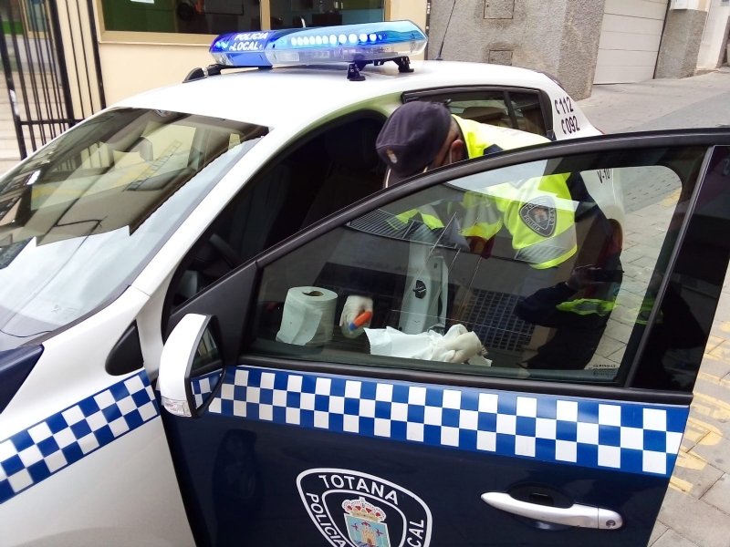 La Polica Local tramita ya 25 sanciones por desobediencia; e intensificar, junto con la Guardia Civil, los controles a partir de maana en empresas, vehculos y comunidades vecinales