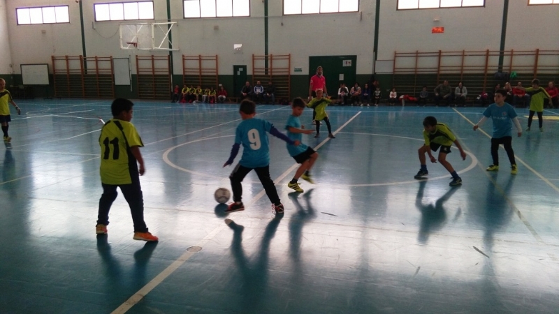 Finaliza la Fase Intermunicipal benjamn y alevn de Deporte Escolar, en la que han participado los colegios La Cruz y Santiago en las modalidades de Multideporte, Ftbol sala y Baloncesto 3x3