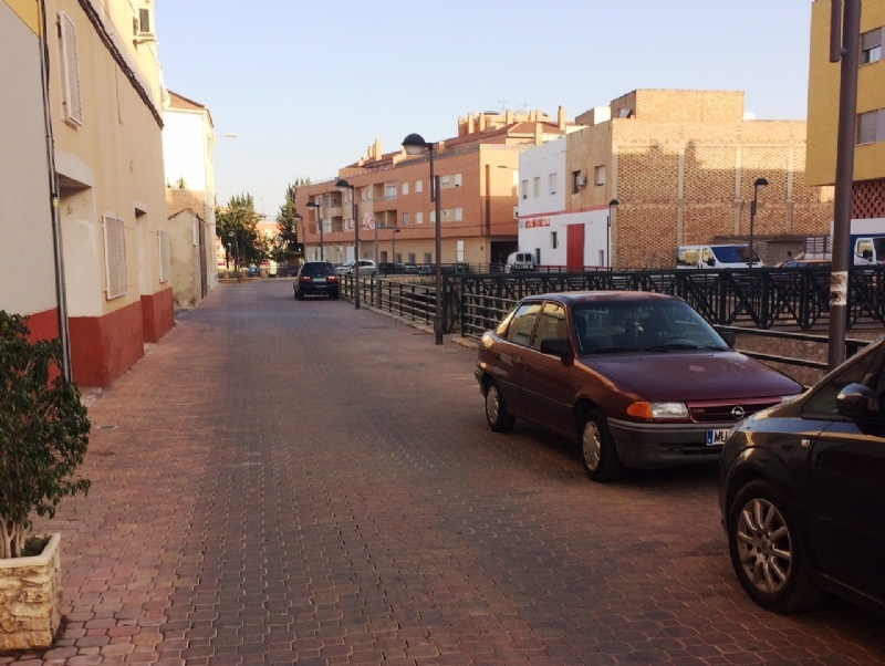 Se aprueba convertir los dos tramos de la calle Gonzalo Torrente Ballester en tramos de sentido nico de circulacin