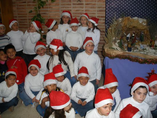 LA CONCEJAL DE CULTURA Y DIRECTIVOS DE LA ASOCIACIN LOCAL DE BELENISTAS VISITAN LOS BELENES REALIZADOS POR LOS ALUMNOS DE LOS DISTINTOS COLEGIOS DE TOTANA 