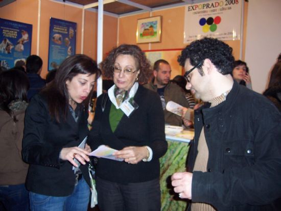 LA CONCEJAL DE FOMENTO Y EMPLEO ASISTE  A LA INAUGURACIN DE LA IX EDICIN DEL SALN DE ESTUDIANTE, QUE SE CELEBRA EN LORCA DEL 20 AL 22 DE FEBRERO, Y VISITA LOS EXPOSITORES DE LOS INSTITUTOS JUAN DE LA CIERVA Y PRADO MAYOR