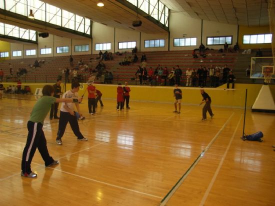 TOTANA ACOGI LA FINAL REGIONAL ESCOLAR DE BADMINTON, QUE CONT CON UNA PARTICIPACIN DE 130 ESCOLARES DE TODA LA REGIN DE MURCIA