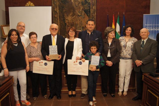 Bartolom Belln recibe el Premio de Honor Nacional de Cermica y Francisco Javier Tudela gana al premio en Innovacin y Desarrollo del Producto