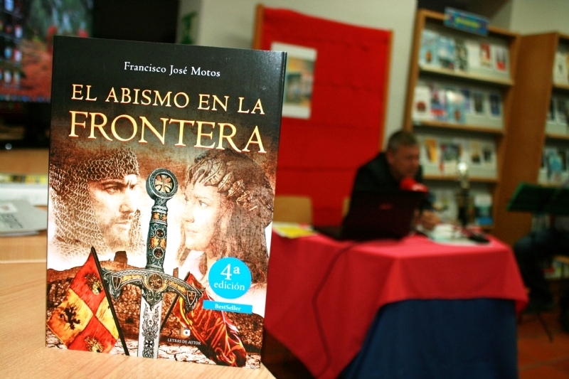 El escritor loquino Francisco Jos Motos presenta su nueva novela histrica El abismo en la frontera en Totana, dentro de las actividades programadas con motivo del Da del Libro