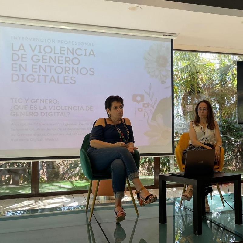 Cerca de un centenar de profesionales debaten en la la II Jornada Formativa para visibilizar y prevenir la violencia de gnero en entornos digitales