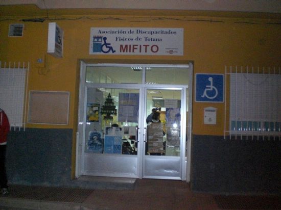 LA ASOCIACIN DE DISCAPACITADOS FSICOS  DE TOTANA (MIFITO) CELEBRA SU TRADICINAL JORNADA DE PUERTAS ABIERTAS CON MOTIVO DE LAS FIESTAS NAVIDEAS