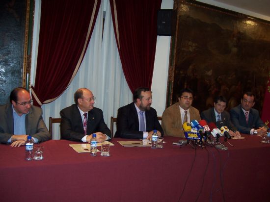 EL CONSEJERO DE PRESIDENCIA Y EL ALCALDE EN FUNCIONES DE TOTANA FIRMAN UN CONVENIO DE 300.000 EUROS DESTINADOS A LA CONSTRUCCIN DE UN NUEVO EDIFICIO QUE ALBERGAR LAS NUEVAS DEPENDENCIAS POLICIALES