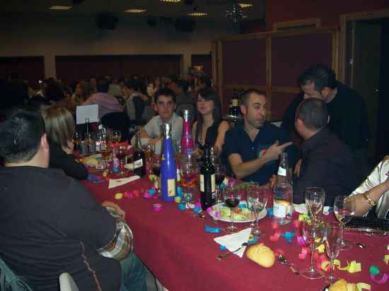 LA CONCEJAL DE CULTURA Y EL PRESIDENTE DE LA FEDERACIN DE PEAS DEL CARNAVAL PRESENTAN EL CARTEL DEL CARNAVAL 2008 Y PROCLAMAN PBLICAMENTE A DON CARNAL Y LA MUSA, DOS FIGURAS QUE PROTAGONIZARN POR PRIMERA VEZ LAS FIESTAS CARNAVALERAS DE ESTE AO