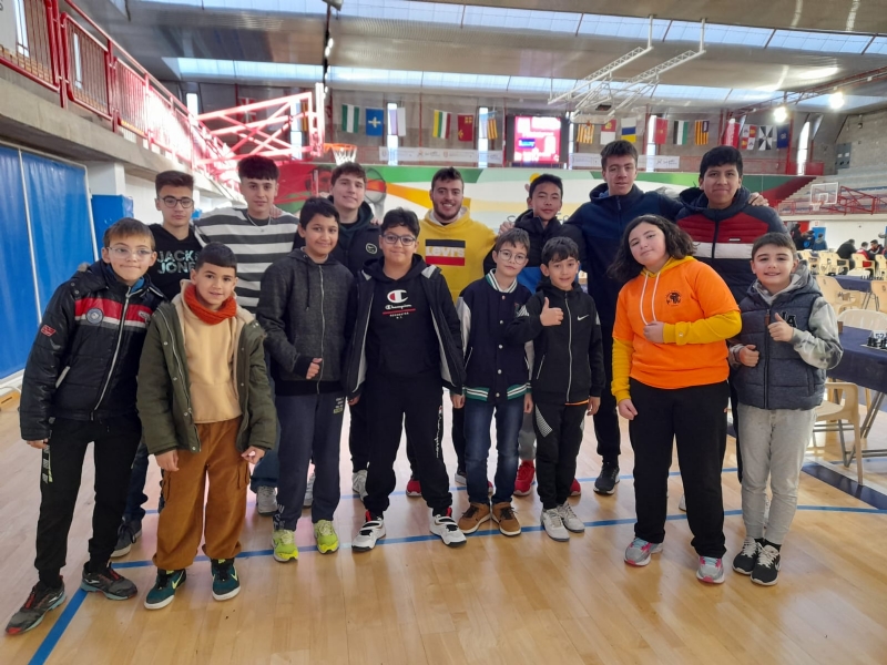 Escolares de cinco centros de enseñanza de Totana participan en la Jornada de la Final Regional Escolar de Ajedrez, celebrada en San Javier