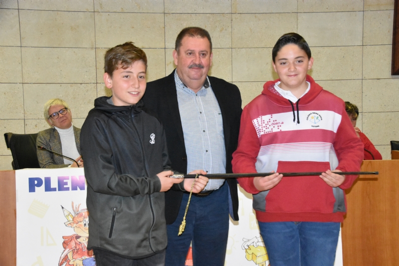 Domingo Espinosa Molino, del colegio Reina Sofa, es proclamado nuevo alcalde de la Corporacin infantil del curso 2018/2019