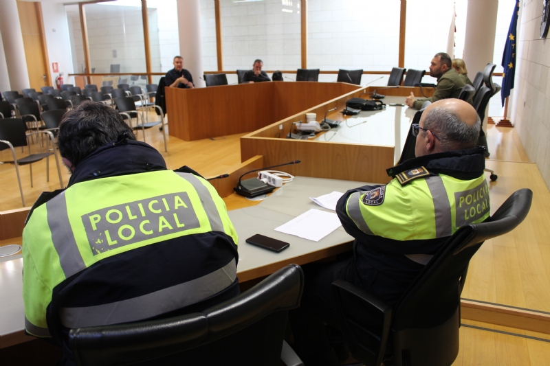 Ayuntamiento y entidades de acción social se reúnen para optimizar las actuaciones desarrolladas con personas que residen en la calle