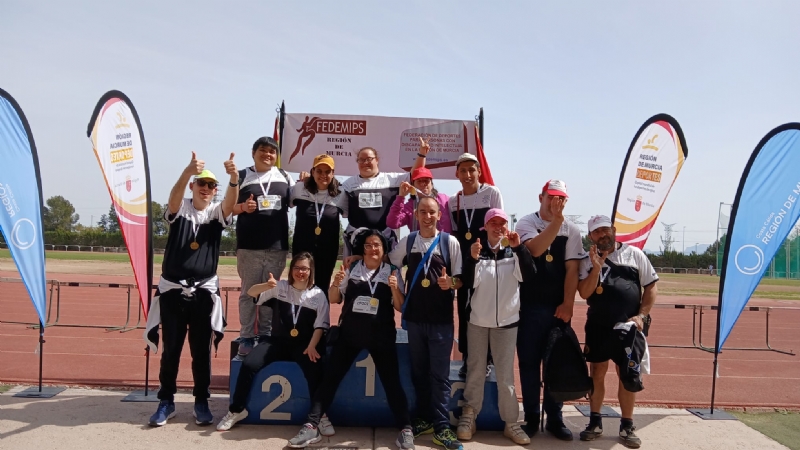 Los Centros de Discapacidad de Totana participan en el Campeonato Regional Adaptado de Atletismo, que se celebra en la Universidad de Murcia