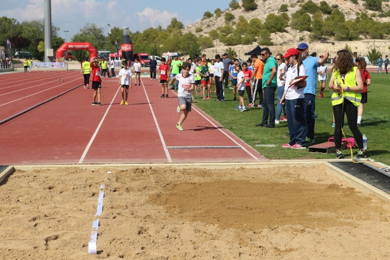 El Colegio Reina Sofa particip en la Final Regional de Atletismo de Deporte Escolar, celebrada en Yecla y organizada por la Direccin General de Deportes de la Regin de Murcia