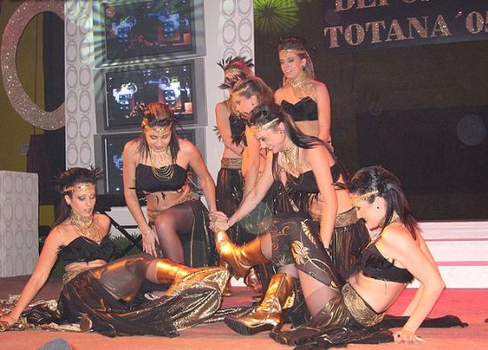LA GALA DEL DEPORTE2005 SE CELEBR CON GRAN XITO EN EL PABELLN DE DEPORTES Y REUNI A UNAS 550 PERSONAS REPRESENTANTES DE CLUBES Y EMPRESAS PATROCINADORAS