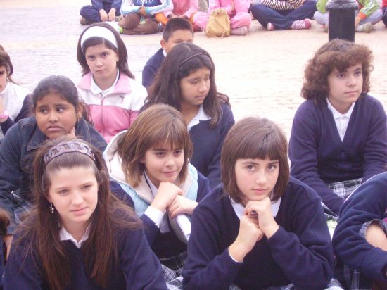 TOTANA SE SUMA A LA LUCHA CONTRA LA VIOLENCIA DE GNERO A TRAVS DE UNA CONCENTRACIN Y LA LECTURA DE UN MANIFIESTO EN LA CRCEL CON LA PARTICIPACIN DE NUMEROSOS ESCOLARES, REPRESENTANTES INSTITUCIONALES Y AGENTES SOCIALES
