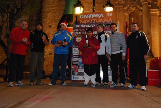 MÁS DE 130 CORREDORES PARTICIPARON EN LA CARRERA NOCTURNA NAVIDEÑA "LA DÉCIMA", ORGANIZADA POR LA PEÑA MADRIDISTA Y EL CLUB DE ATLETISMO TOTANA-JC PALETS, EN BENEFICIO DE CÁRITAS