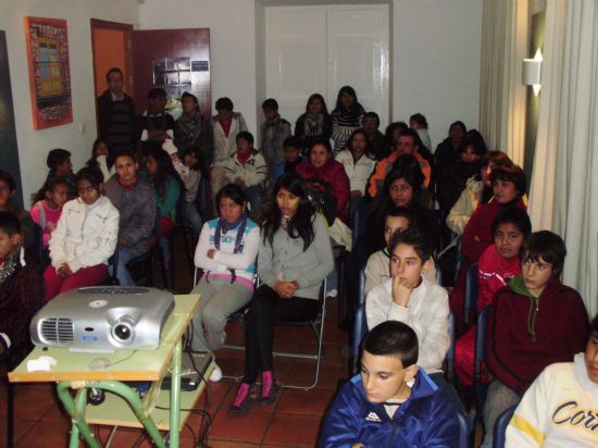 EL CONCEJAL DE BIENESTAR SOCIAL CLAUSURA EL PROYECTO "INTEGRACIÓN SOCIOEDUCATIVA DE MENORES Y JÓVENES EN SITUACIÓN O RIESGO DE EXCLUSIÓN SOCIAL" CON LA ENTREGA DE DIPLOMAS A LOS JÓVENES PARTICIPANTES