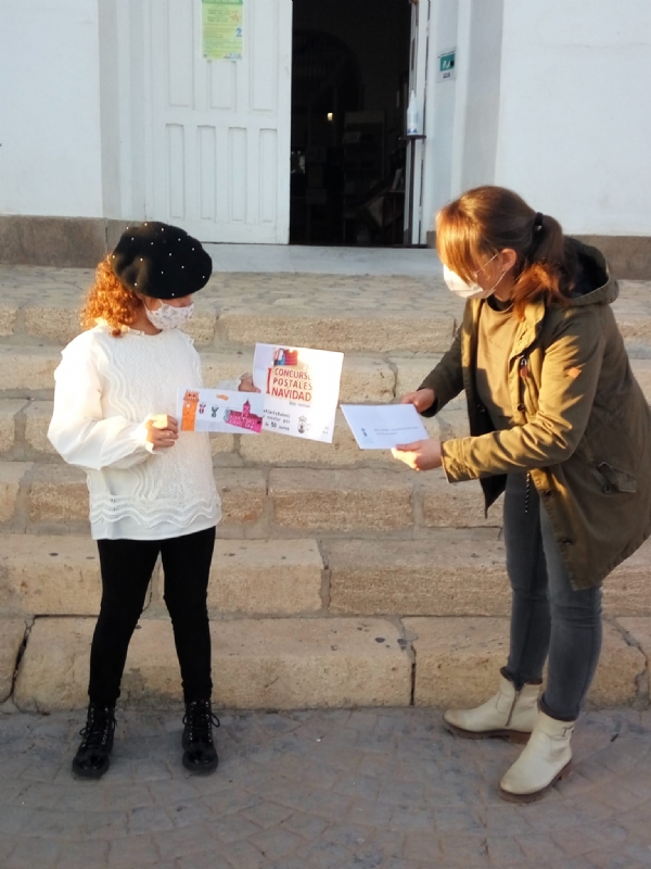 Vdeo. Alejandra Lpez, Marta Cifuentes, Luca Romero e Yvonne Conijn ganan el I Concurso de Postales de Navidad, organizado por la Concejala de Cultura			      					