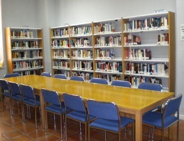   La biblioteca municipal de "La Cárcel" cerrará sus puertas la semana próxima para llevar a cabo labores de pintura, restauración y limpieza