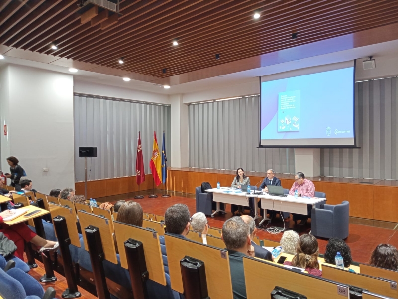 La Comunidad edita una Gua de Buenas Prcticas para mejorar la calidad de los mercados al aire libre de la Regin de Murcia
