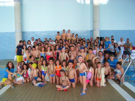 UN TOTAL DE 120 NIOS PARTICIPARON EN EL I ENCUENTRO DE NATACIN TOTANA-ALHAMA, ORGANIZADO POR LA CONCEJALA DE DEPORTES, EN LA PISCINA CUBIERTA MUNICIPAL