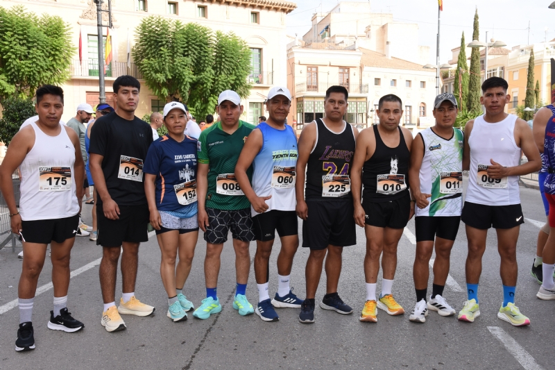 Más de 200 atletas se dan cita en la XXVII Carrera Subida a La Santa, que tuvo lugar entre la plaza de la Constitución y el paraje, organizada por la Concejalía de Deportes