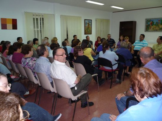 EL CONCEJAL DE BIENESTAR SOCIAL ASISTE A LA REUNIÓN DEL CONSEJO ASESOR Y DE FAMILIARES DEL CENTRO OCUPACIONAL "JOSÉ MOYA" DONDE SE ABORDARON CUESTIONES RELACIONADAS CON EL FUNCIONAMIENTO DEL CENTRO Y LAS NOVEDADES PARA ESTE AÑO