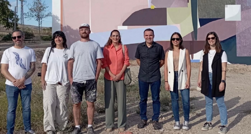 Finaliza la realizacin del mural de grandes dimensiones en Totana que se enmarca dentro de Abstracta, Programa de Arte Abstracto en la Regin de Murcia