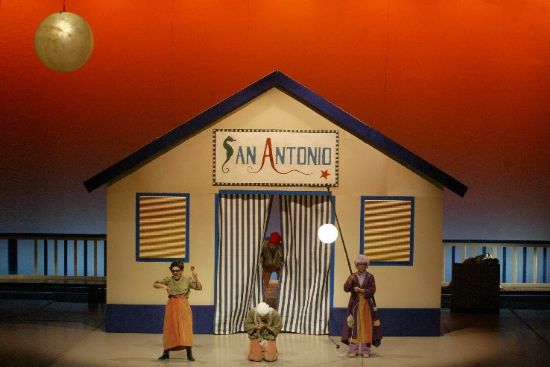 LA PUESTA EN ESCENA DE LA MGICA COMEDIA MUSICAL EL SUEO DE UNA  NOCHE DE VERANO, CLASURA LA XVI SEMANA TEATRO INFANTIL, ORGANZIADA POR LA CONCEJALA DE CULTURA