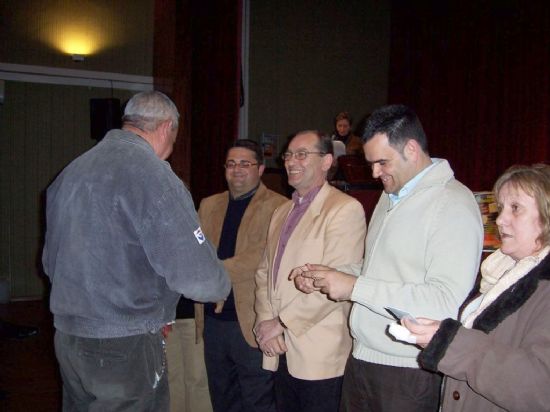 CERCA DE 150 PERSONAS RECOGEN EL CARN DE DISCAPACIDAD MUNICIPAL, UN PROYECTO PIONERO QUE OFRECE NUMEROSOS BENEFICIOS Y VENTAJAS SOCIALES A LOS USUARIOS