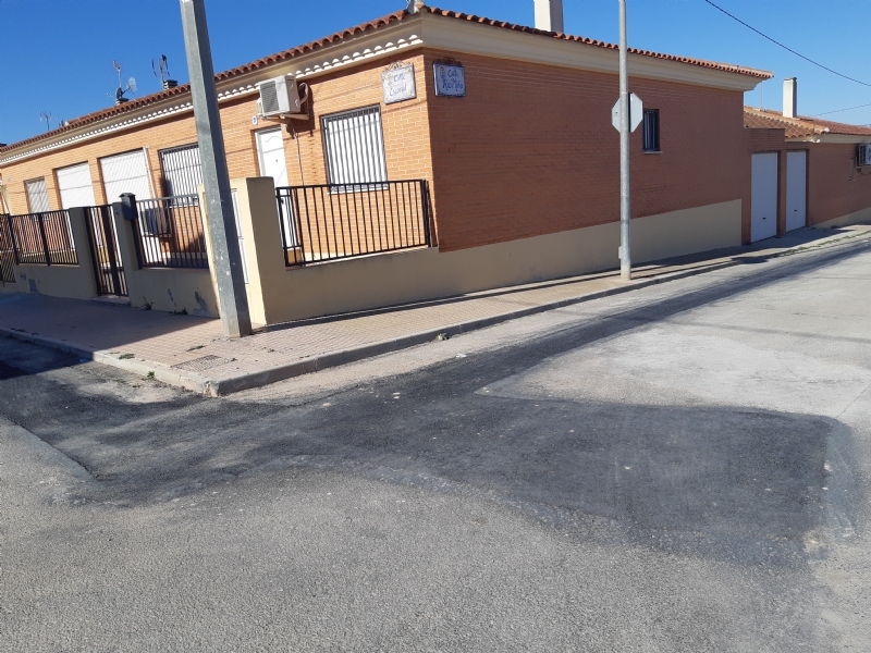 Finalizan las obras de renovacin de las redes y acometidas de agua potable en las calles Escorial y Pernales en la pedana de El Paretn