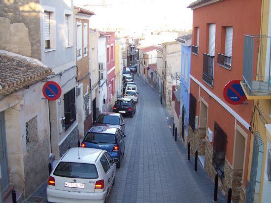 EL CONSISTORIO PONE EN MARCHA UN PLAN DE REGENERACIN DEL BARRIO DE SAN ROQUE Y LAS PARRAS OFRECIENDO A LOS VECINOS UNA SUBVENCIN PARA SUFRAGAR HASTA EL 50% DE LOS GASTOS DE REHABILITACIN DE FACHADAS, CUBIERTAS E INTERIORES