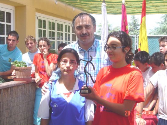  EL C. P. SAN JOS LOGRA UN DOBLETE AL PROCLAMARSE CAMPEN DE FTBOL SALA EN CATEGORA FEMENINA Y CAMPEN DE FTBOL 7 EN CATEGORA MASCULINA DE LA 3 EDICIN DEL TORNEO JVENES PROMESAS