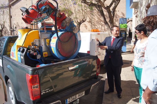 EL AYUNTAMIENTO MEJORA EL SERVICIO DE CONTROL DE PLAGAS PARA ASEGURAR LA SALUBRIDAD Y ERRADICAR LAS CUCARACHAS Y ROEDORES EN EL CASCO URBANO Y  LOS MOSQUITOS DEL RO DEL GUADALENTN